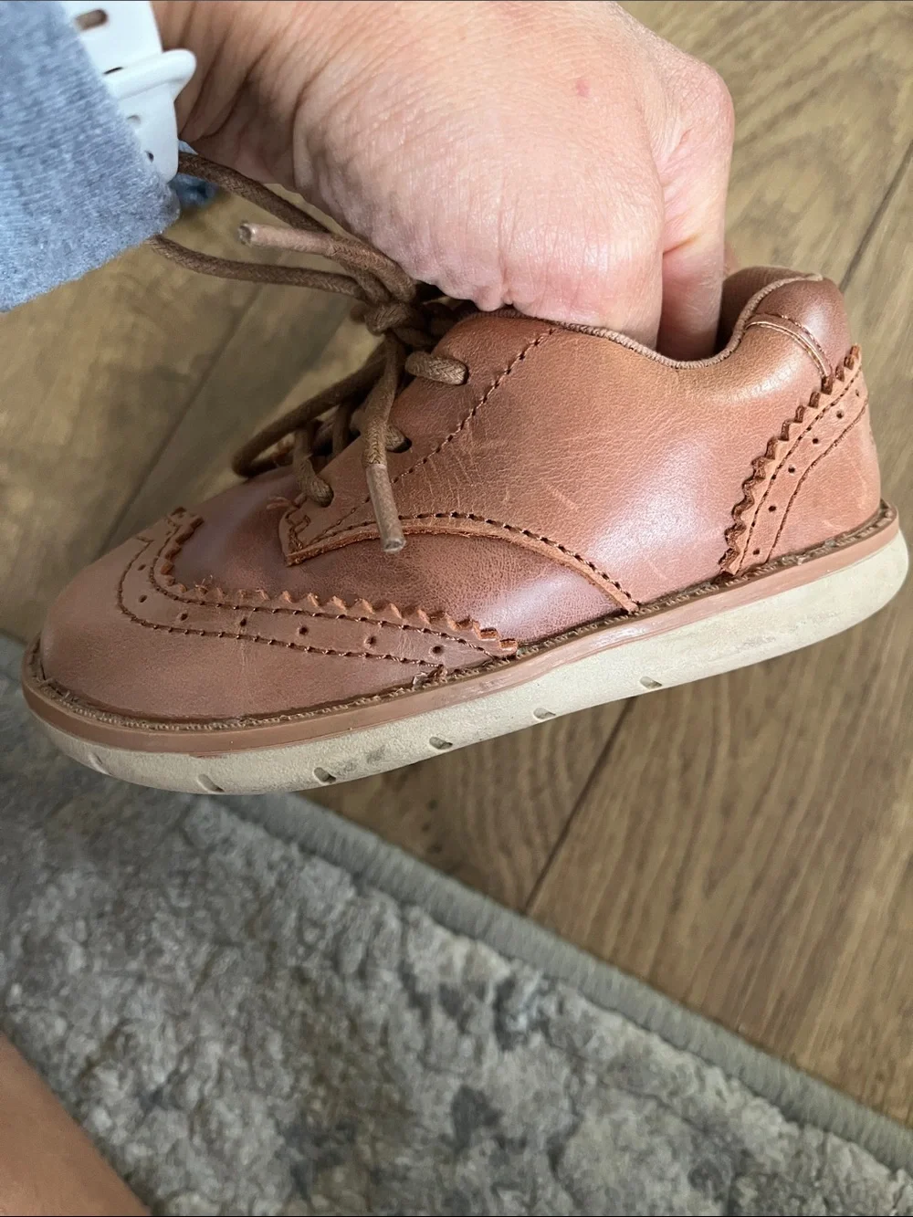 Stride Rite Ellsworth wing tip shoes